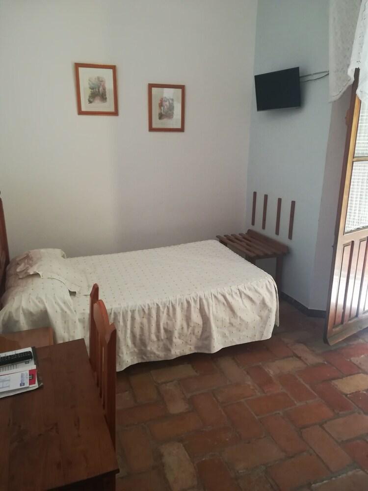 Hostal Comercio Carmona  Luaran gambar
